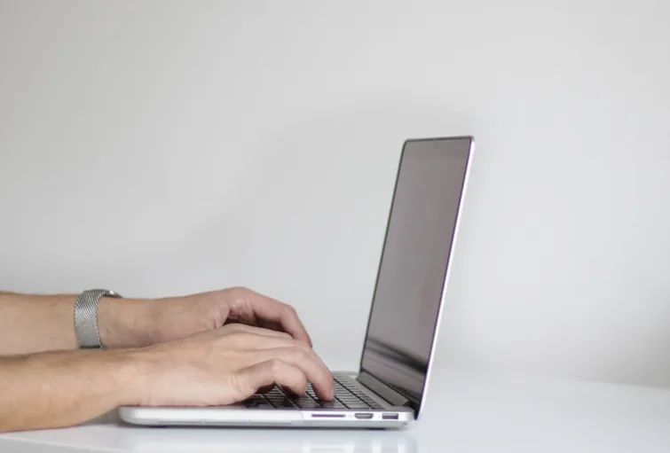 Apelación cambio de nombre Facebook