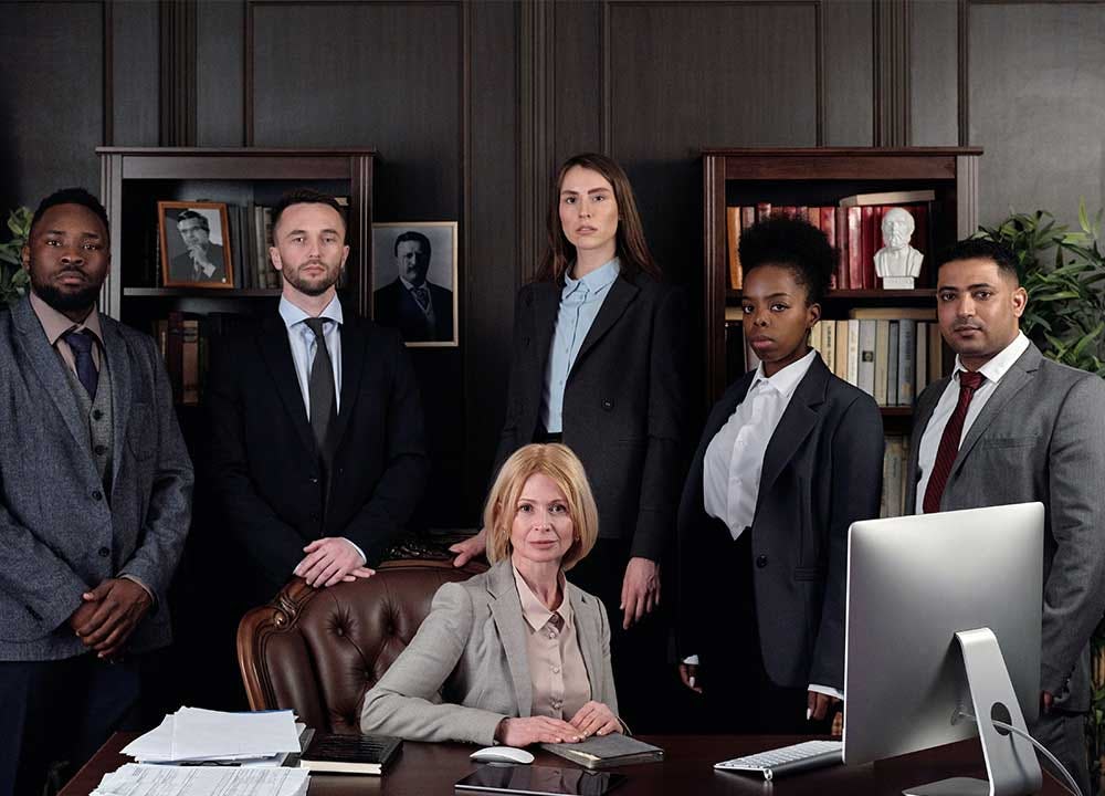 empleados oficina rol de un cmo