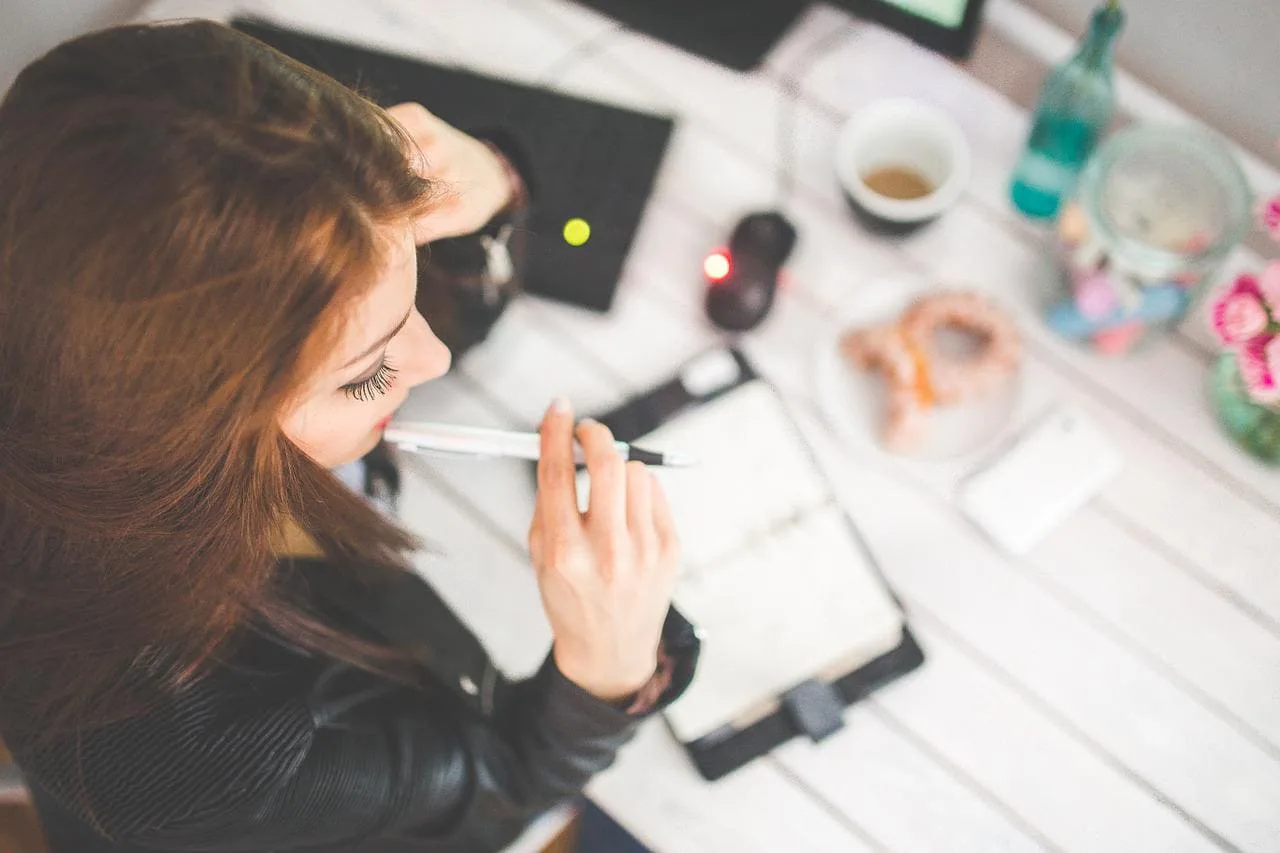 personas que cambian de trabajo