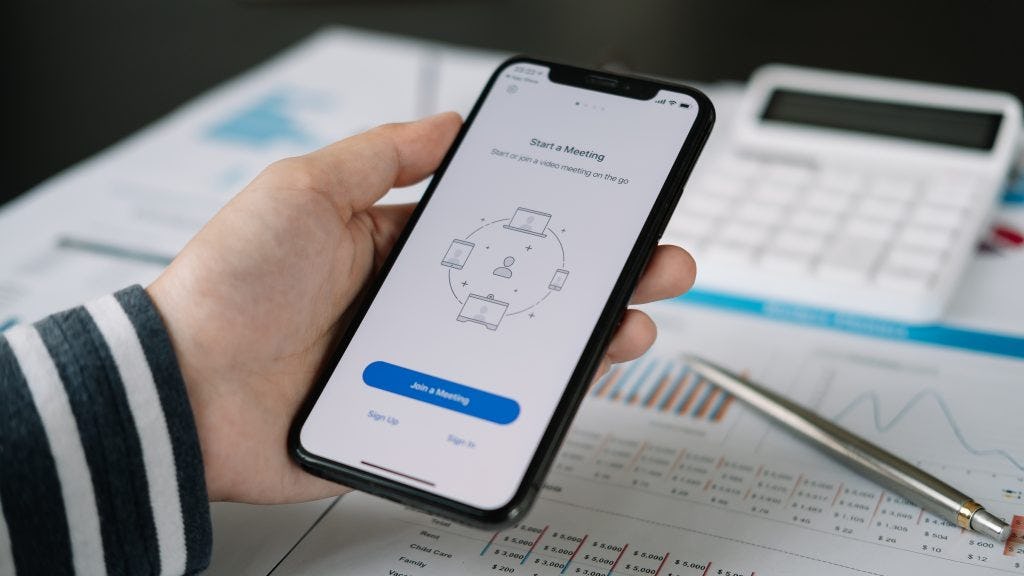 entrar a una reunión de otro anfitrión en Zoom desde el celular