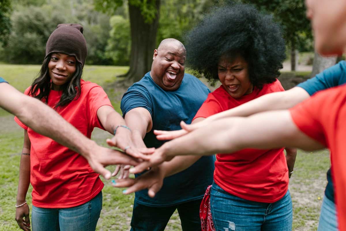 Líderes positivos reunión de fortalecimiento de equipo