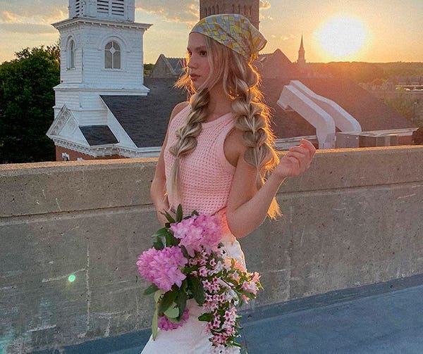 peinados con trenzas dobles y desenfadadas