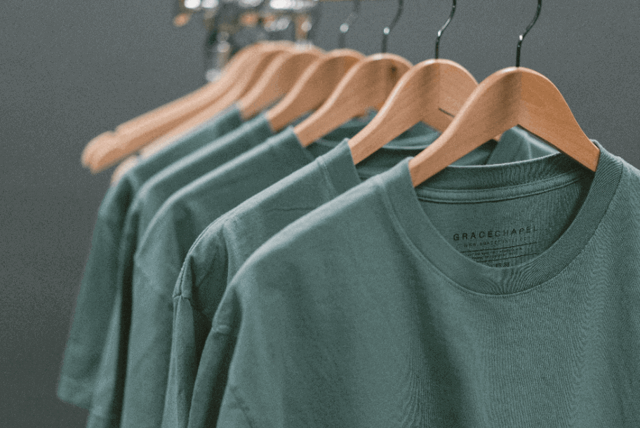 Un nuevo comienzo después de los 60: 'Siempre quise tener mi propia marca  de ropa, y a los 71 años lo logré'