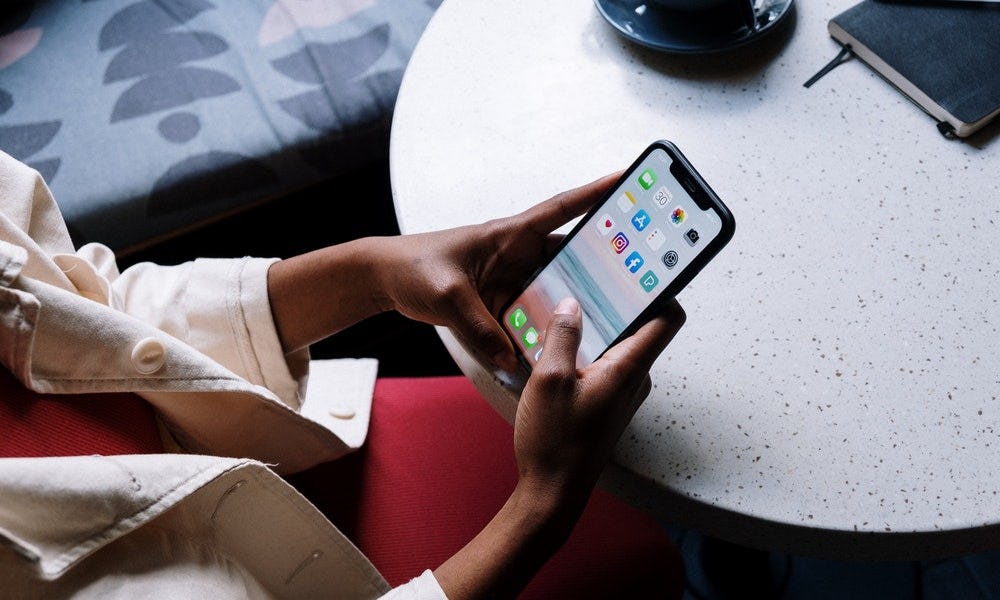 Usuario intenta conocer cómo funcionan las estadísticas de las redes sociales