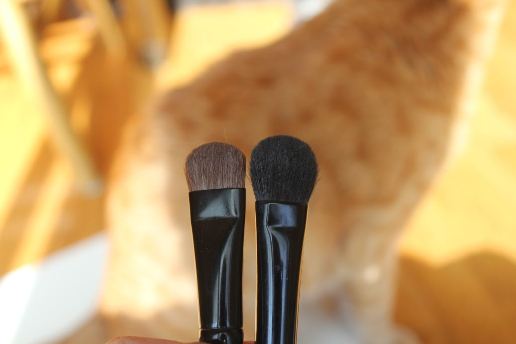 Brochas de maquillaje para aplicar sombras