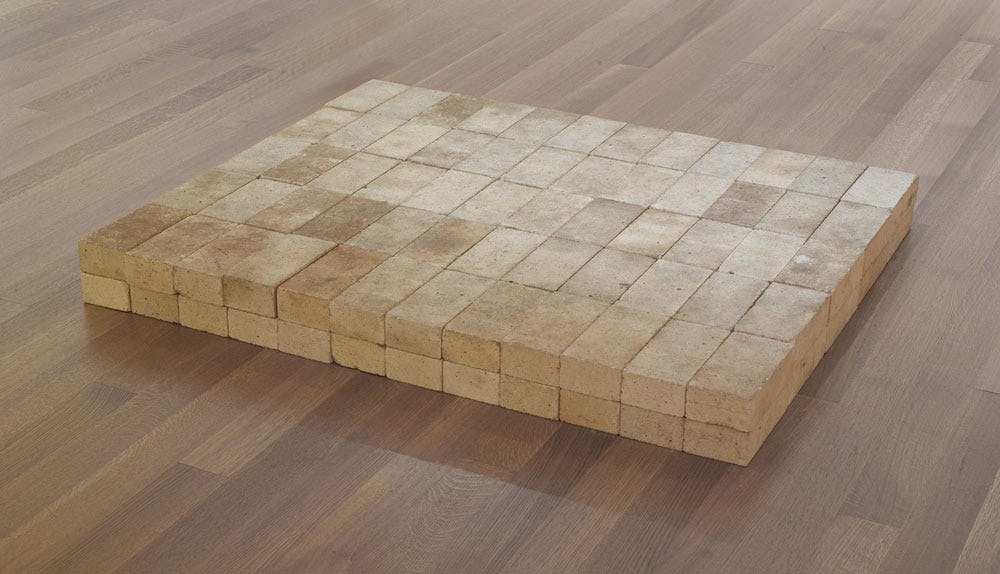 Equivalent V de Carl Andre