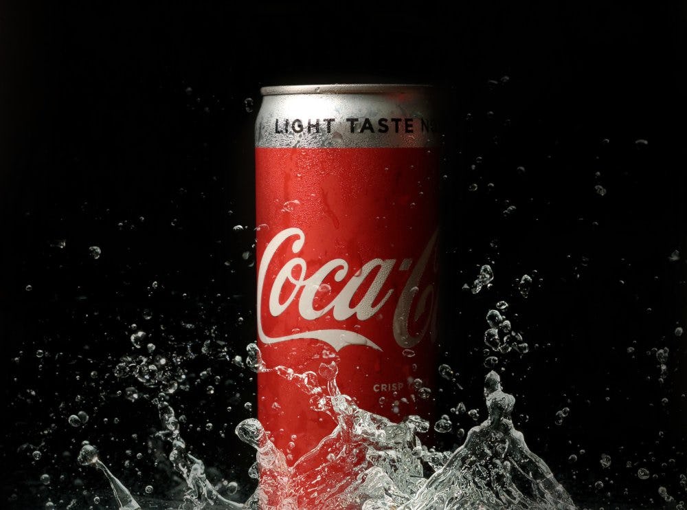 Cocac-Cola Light con gotas de agua