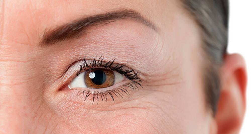 Maquillaje para ojos caídos