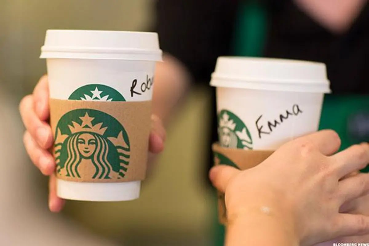 starbucks estrategia de branding vasos