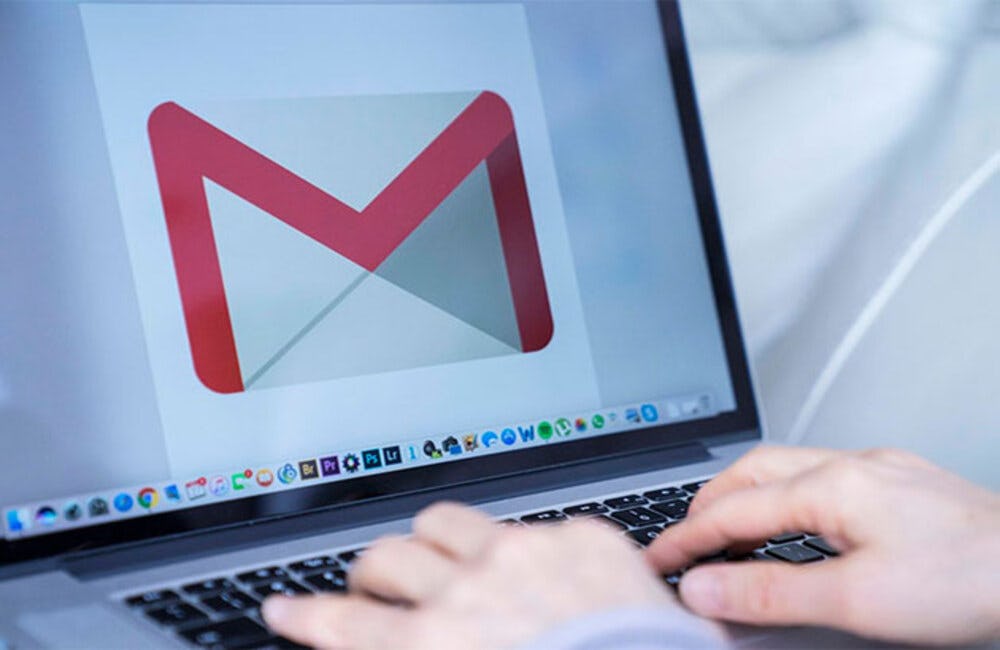 una pantalla de acceso a Gmail en una laptop