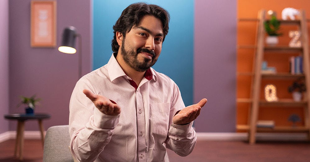 Benjamín Salazar profesor de Crehana