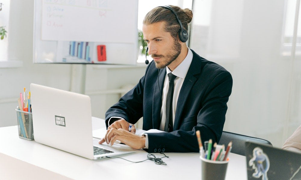 Usuario trata de saber para que sirven las extensiones en Excel