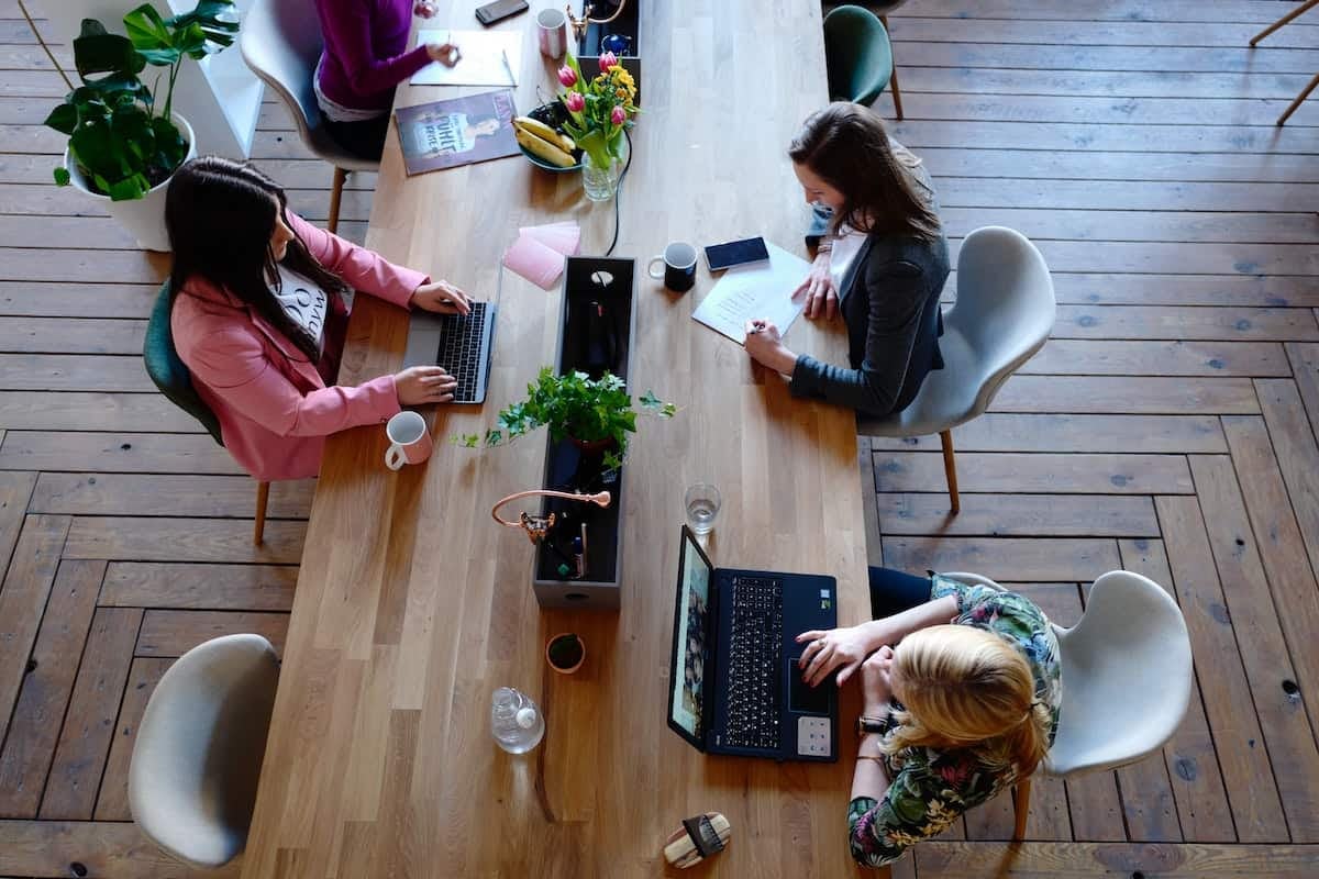 como hacer un benchmarking competitivo