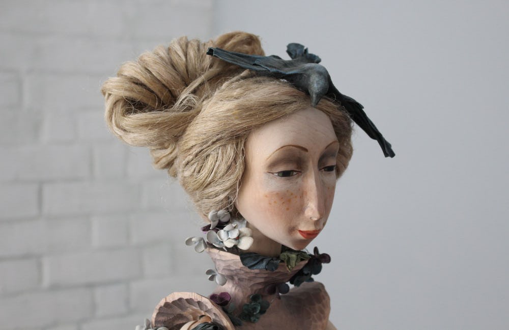 un modelo de art doll