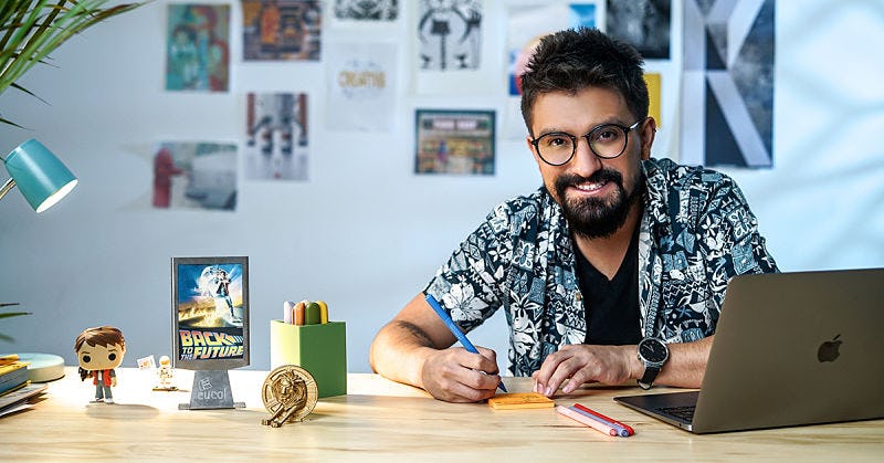 Samuel Torres profesor de Crehana