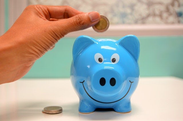 relación con el dinero