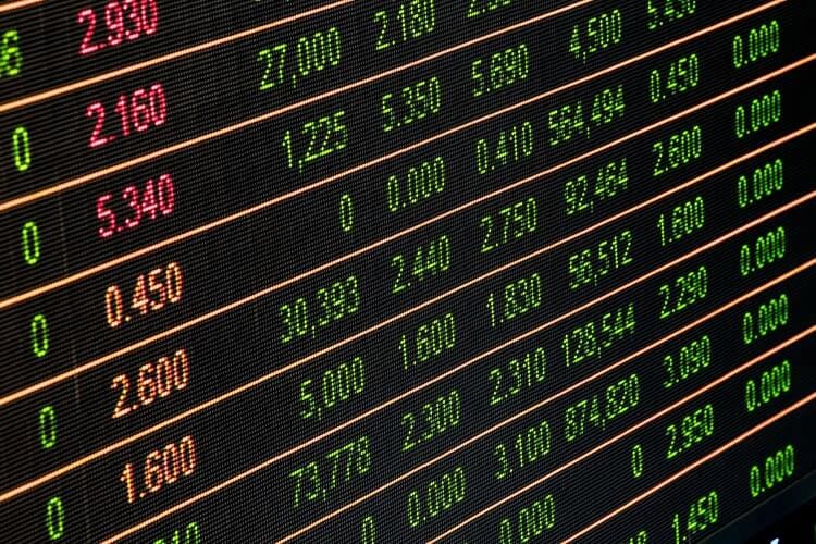 Stakeholders secundarios: empresas que cotizan en bolsa