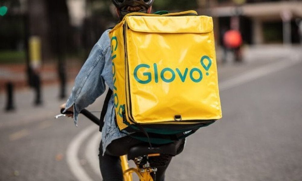 Persona trabajando para Glovo