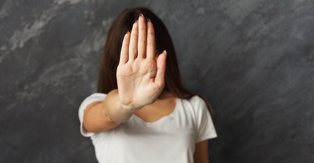 persona asertiva poniendo límites