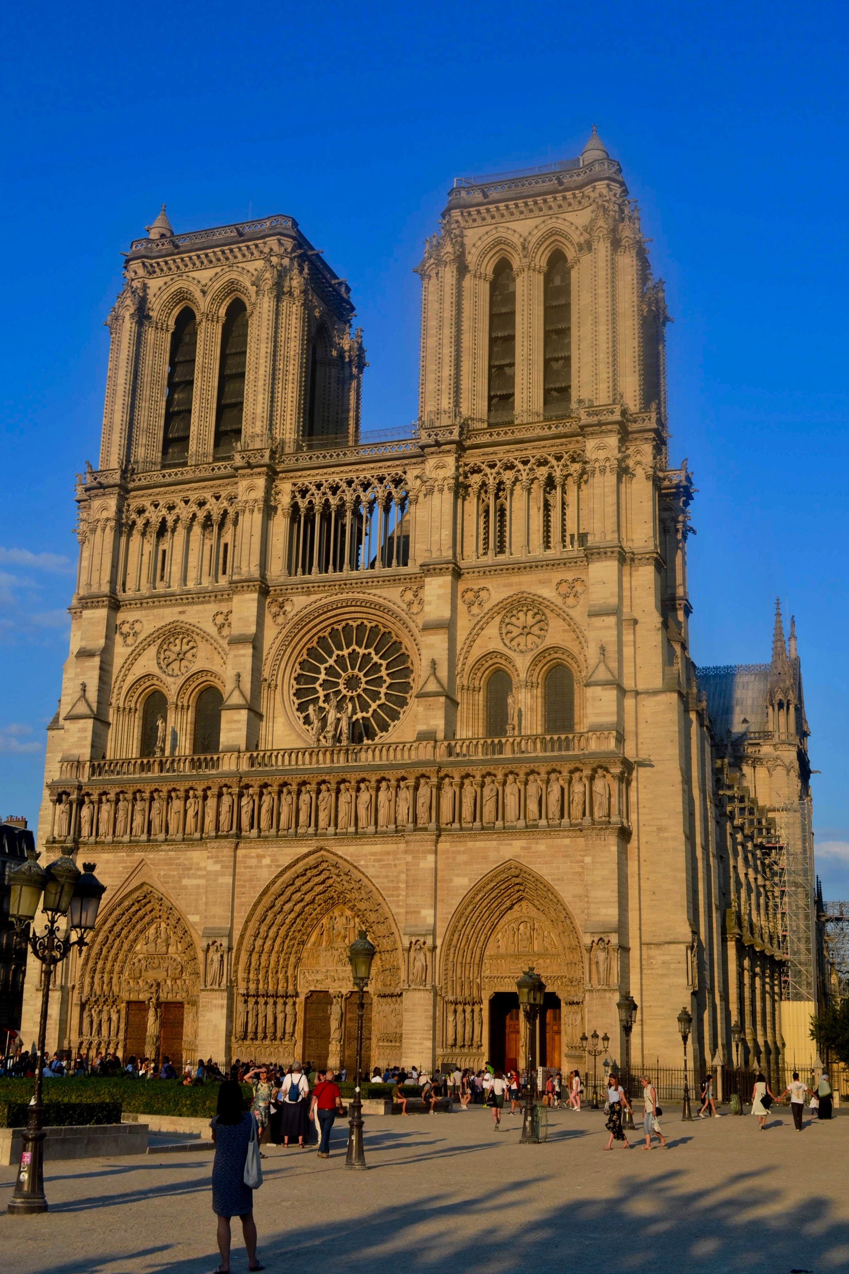 😱Conoce el misterio detrás de la Catedral de Notre Dame