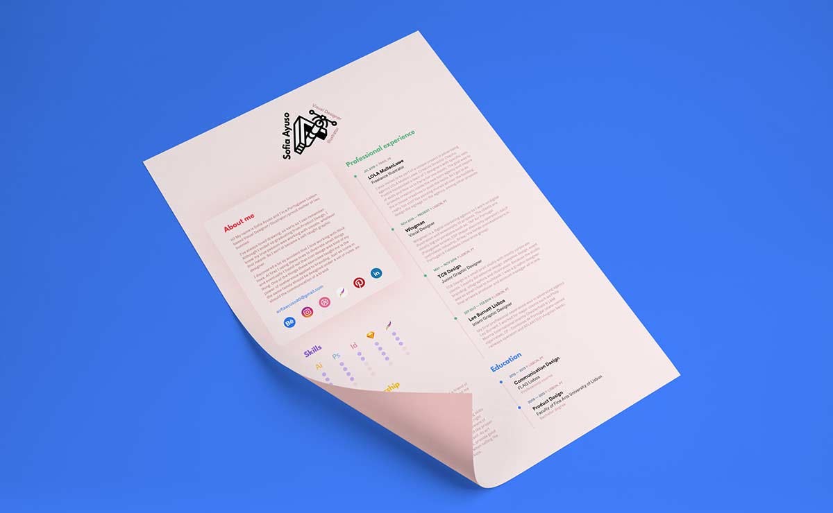 ejemplo de currículum creativo diseñado por Sofia Ayuso